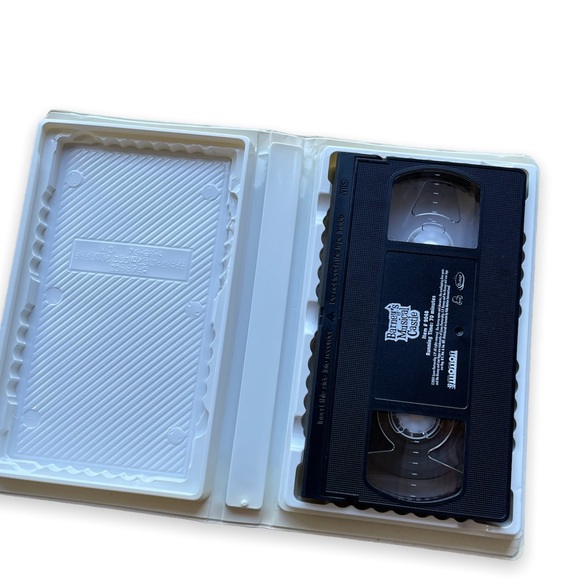 Barney’s Musical Castle VHS - Picture 3 of 4